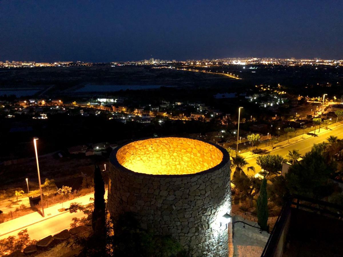 Apartament El Castillo De Bonalba Mutxamel Eksteriør bilde
