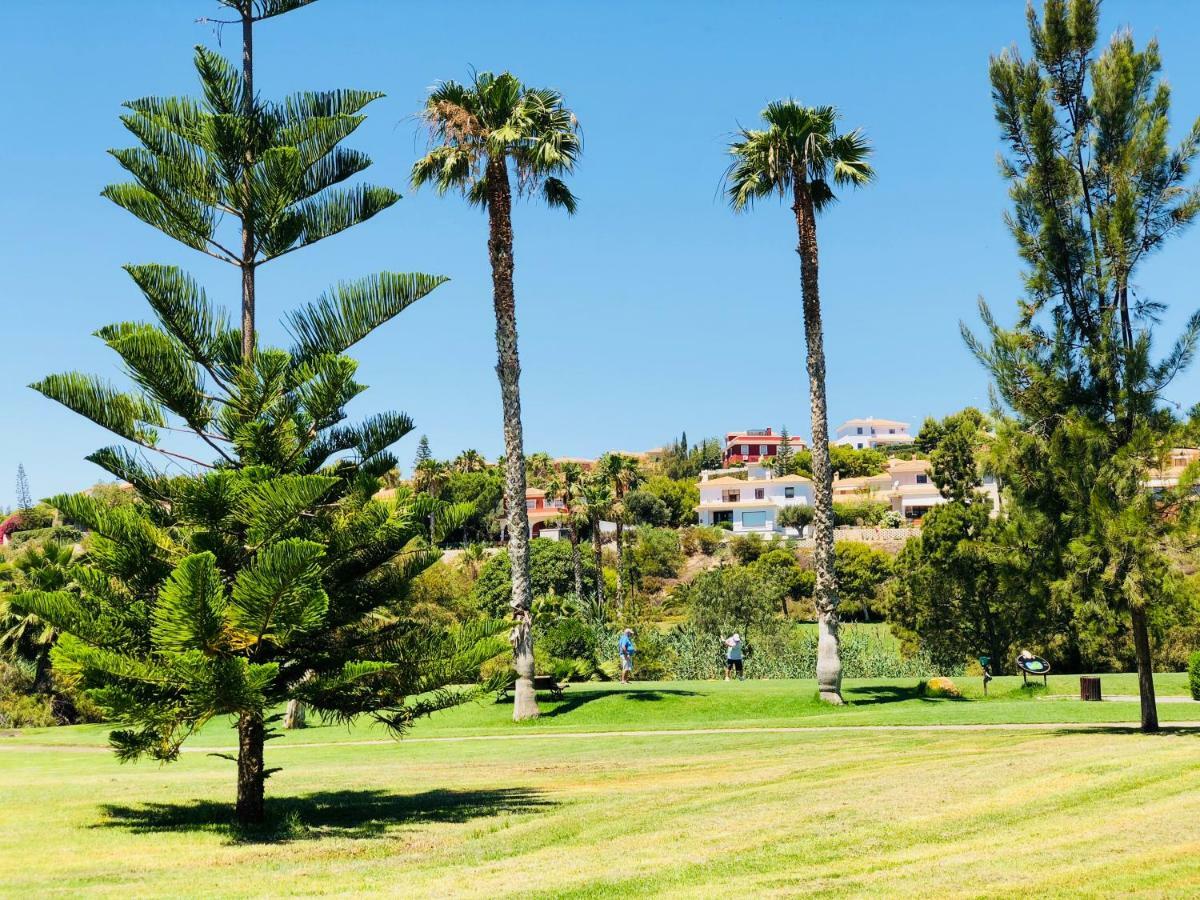 Apartament El Castillo De Bonalba Mutxamel Eksteriør bilde