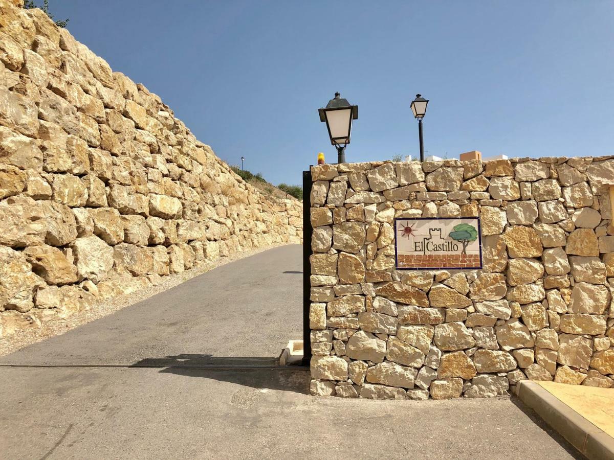 Apartament El Castillo De Bonalba Mutxamel Eksteriør bilde