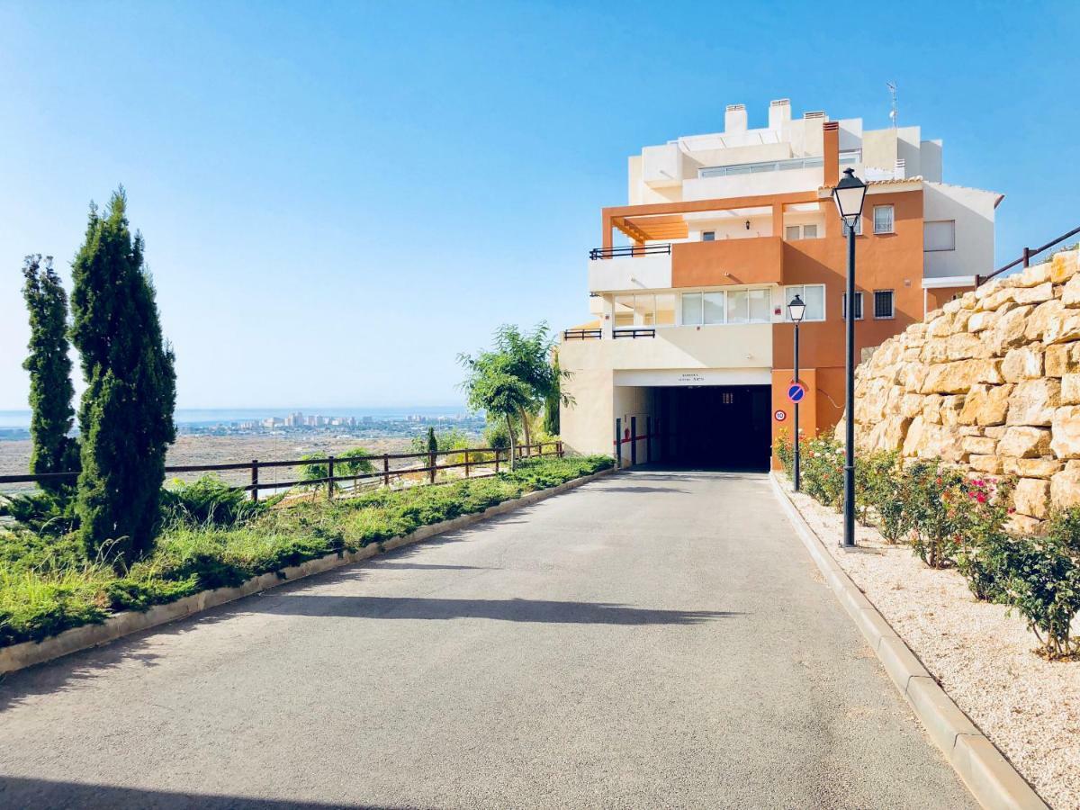 Apartament El Castillo De Bonalba Mutxamel Eksteriør bilde